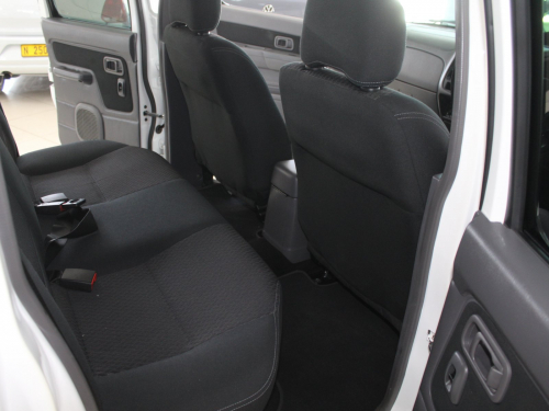 Nissan Nissan Np300 in Namibia