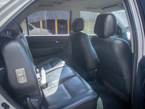 Toyota Fortuner 4.0 V6 4X4 A/T in Namibia
