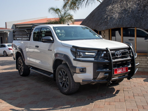 Used Toyota Hilux XC 2.8 GD-6 4X4 A/T LGD for sale in Windhoek