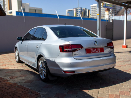 Volkswagen Jetta GP 1.4 TSI C/Line in Namibia