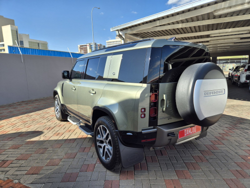 Land Rover Defender 110 D300 HSE X-Dynamic in Namibia