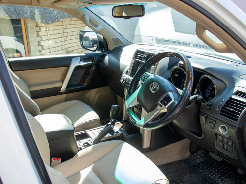 Toyota Prado 3.0 TDi VX in Namibia