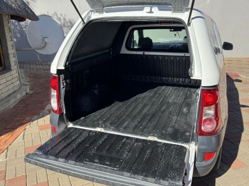 Nissan NP200 1.6i Safety Pack A/C in Namibia