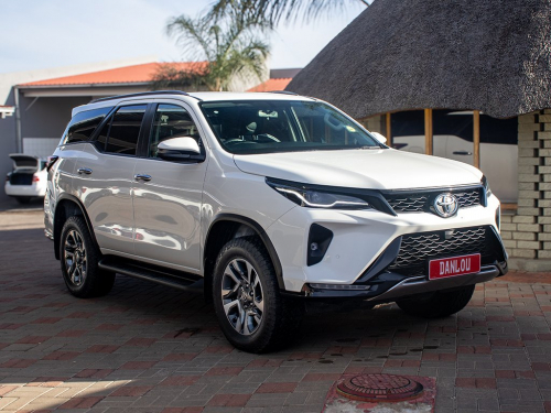 Pre-owned Toyota Fortuner 2.4 GD-6 4X4 A/T for sale in 