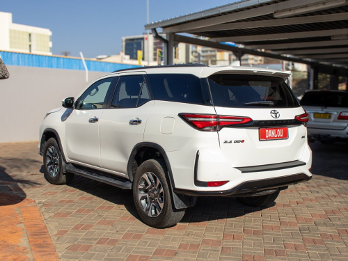 Toyota Fortuner 2.4 GD-6 4X4 A/T in Namibia