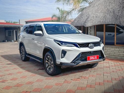 Pre-owned Toyota Fortuner 2.4 GD-6 4X4 A/T for sale in 