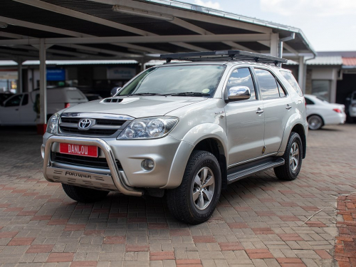 Toyota Fortuner 3.0 D-4D R/B 4X2 in Namibia