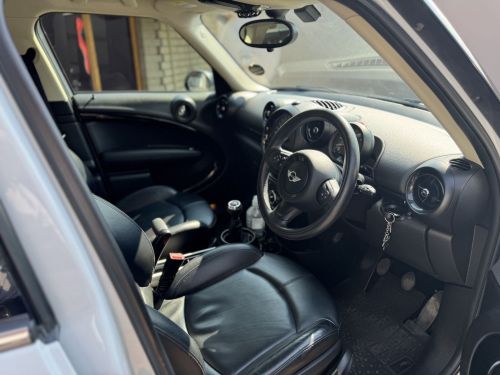 Mini Cooper Countryman 1.6 in Namibia