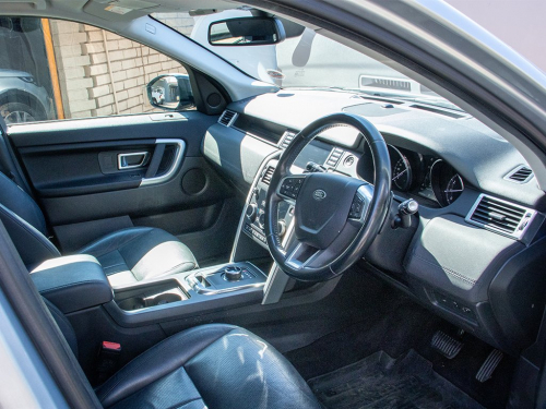 Land Rover Discovery Sport 2.0 Si4 SE in Namibia