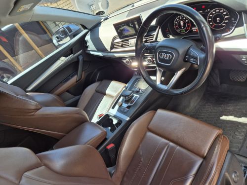 Audi Q5 2.0 TFSi S-Tronic Quattro Sport (45 TFSi) in Namibia