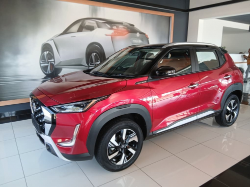 Nissan Magnite 1.0 Acenta AMT in Namibia