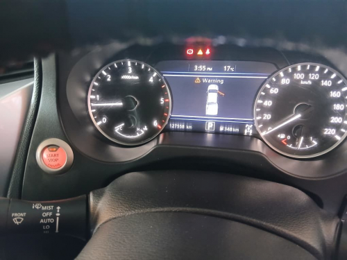 Nissan Navara 2.5d LE Plus 4x4 D/C A/T in Namibia