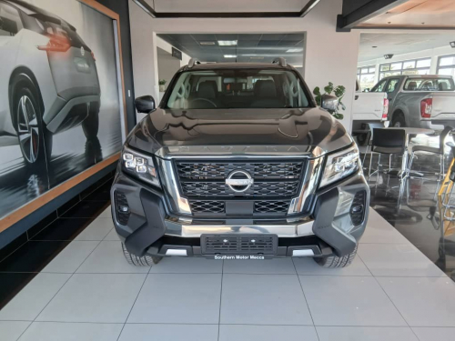 Pre-owned Nissan Navara 2.5d LE Plus 4x4 D/C A/T for sale in 
