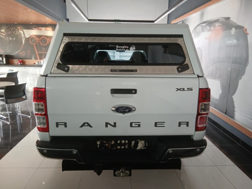 Ford Ranger 2.2 XLS 4x4 S/C in Namibia