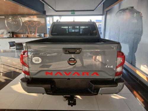 Nissan Navara Pro-4x 2.5d 4x4 D/C A/T (140kw ) in Namibia