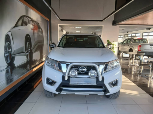 Nissan Navara 2.3d 4x4 D/C M/T in Namibia
