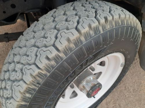 Toyota Hilux 2.4 petrol 4*4 in Namibia