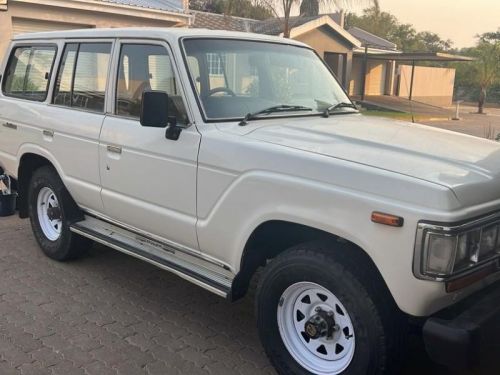 Toyota Land Cruiser FJ62 in Namibia